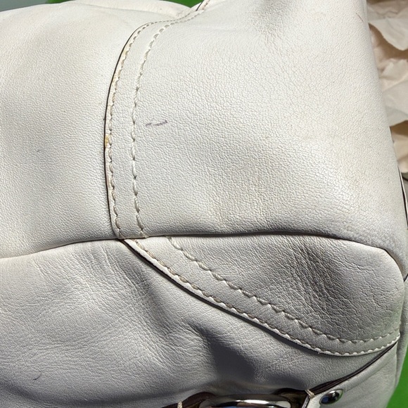 Coach F12343 Ivory and Gold Leather Bag - Picture 15 of 16